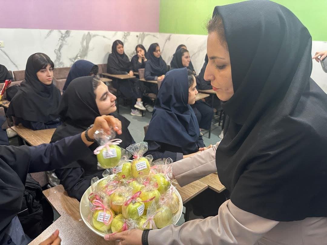 مجتمع آموزشی یگانه(متوسطه دوم)