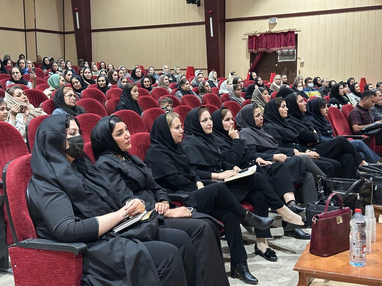 مجتمع آموزشی یگانه(متوسطه دوم)